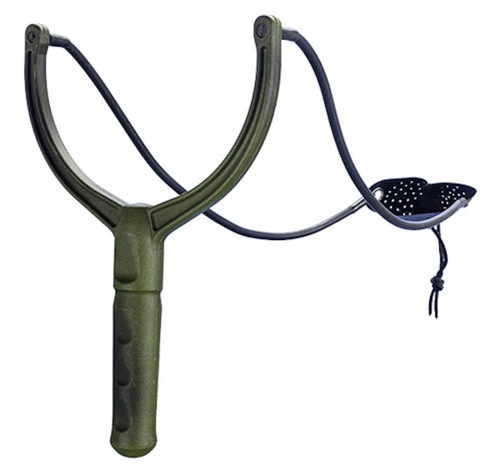 BUYERS GUIDE TO THE BEST CARP FISHING CATAPULTS Angling Times